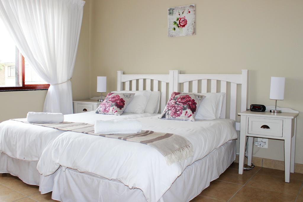 Smithland Guest Apartments Cape Town Беллвілл Екстер'єр фото