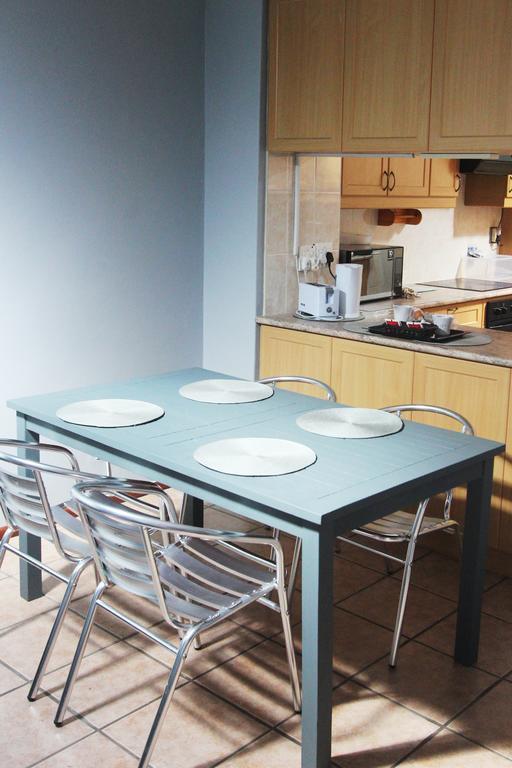 Smithland Guest Apartments Cape Town Беллвілл Екстер'єр фото