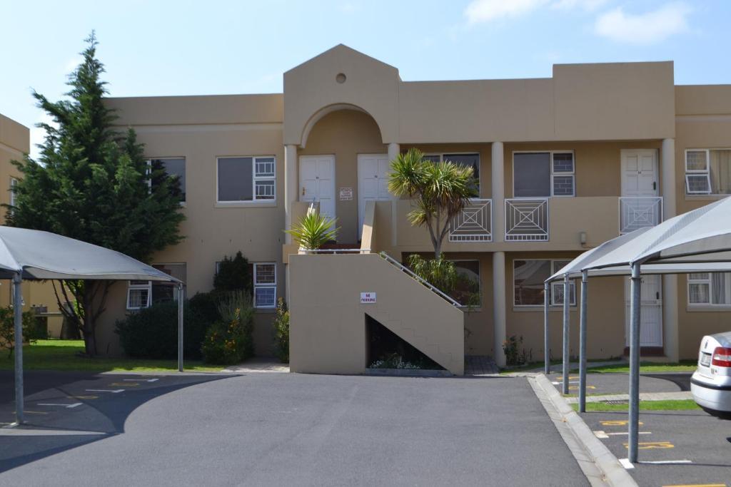 Smithland Guest Apartments Cape Town Беллвілл Номер фото